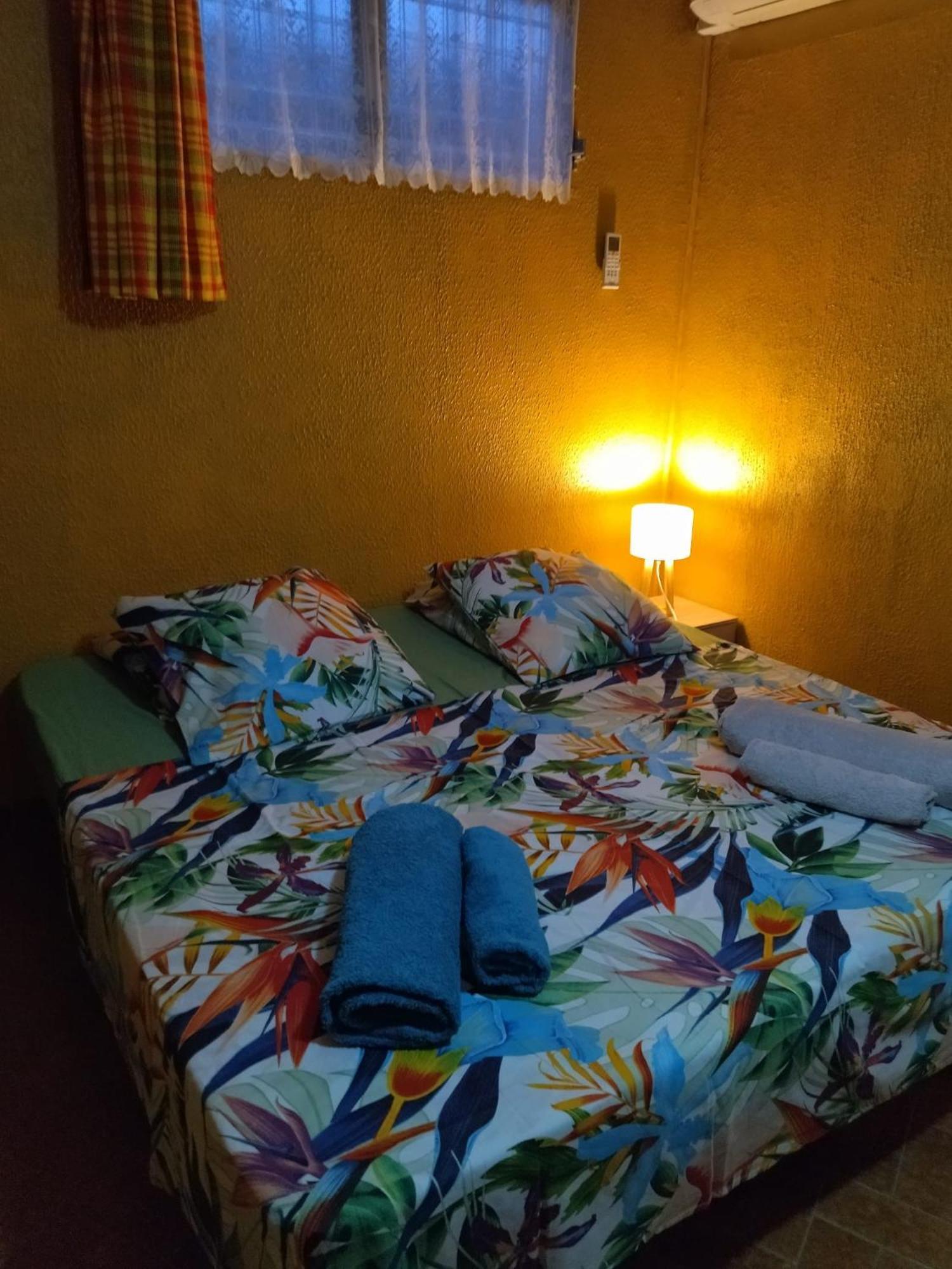 Chez Caroline Daire Basse-Terre Dış mekan fotoğraf